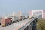 Mong Cai international border gate busy after Tet holiday