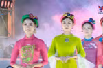 Traditional costume promotes cultural industry’s development
