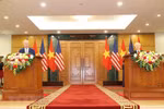 Vietnam, US upgrade ties for peace, cooperation and sustainable development