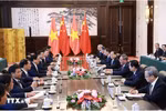 Prime Minister Pham Minh Chinh holds talks with Chinese Premier Li Qiang in Dalian city, Liaoning province, China, on June 24, 2024. (Photo: VNA)