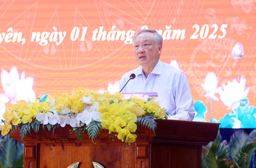 Permanent Deputy Prime Minister Nguyen Hoa Binh, who is also Chairman of the 2025 Amnesty Advisory Council, speaks at the event. (Photo: VNA)