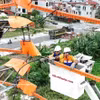 The application of live-line maintenance technology on a low-voltage power line in Pho Hien ward, Hung Yen province. (Illustrative photo: VNA)