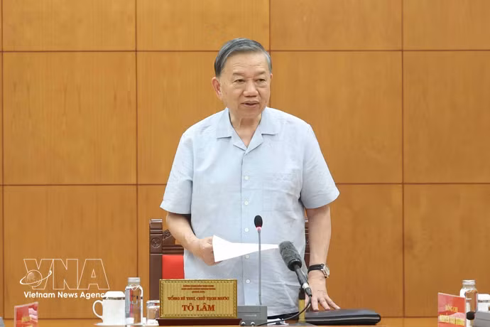 General Secretary of the Communist Party of Vietnam Central Committee and President To Lam speaks at the meeting with the Party Central Committee's Commission for Internal Affairs and relevant agencies in Hanoi on September 28, 2026. (Photo: VNA)