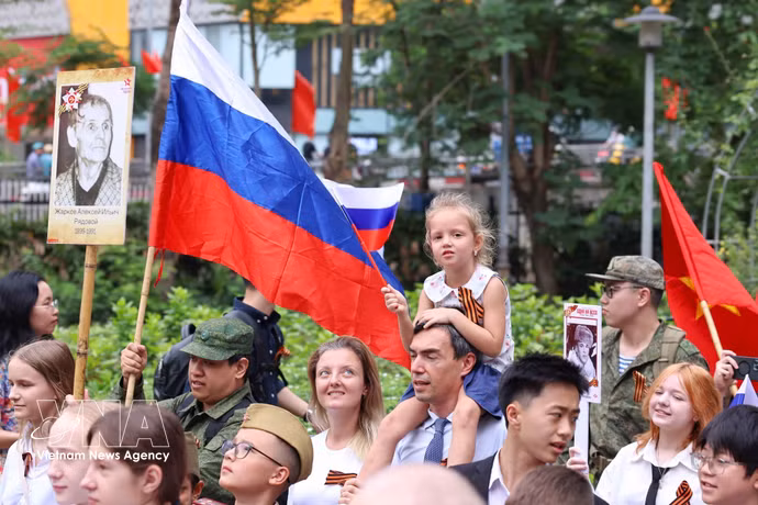 The Russian Embassy in Vietnam holds a commemoration and parade in Hanoi on May 7 to mark the 81st anniversary of Victory Day of the Soviet people in the Great Patriotic War (May 9, 1945–2026), and the 51st anniversary of the Liberation of the South and National Reunification (April 30, 1975–2026), and the 72nd anniversary of the Dien Bien Phu Victory (May 7, 1954–2026) of Vietnam. (Photo: VNA)