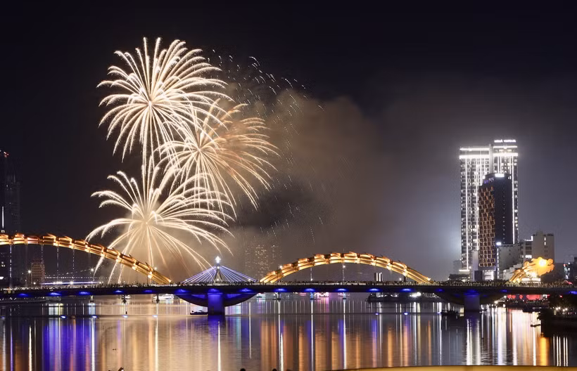 China triumphs at DIFF 2025 grand finale (Photo: VNA)