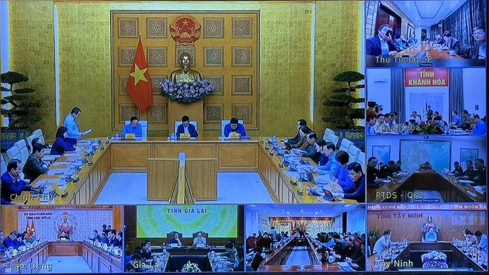 meeting-8610.jpg