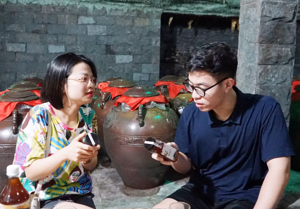 yen tu.jpg