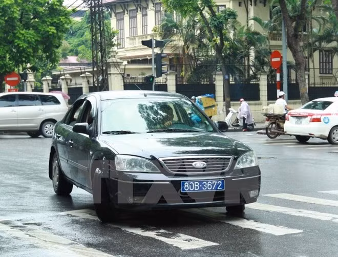 Special consumption taxes for high-powered cars rise ảnh 1