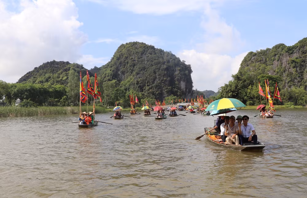 Ninh Binh tourism week stimulates tourism demand in low season ảnh 1