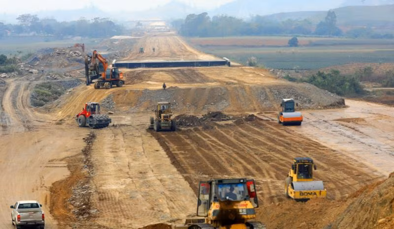 Over 222 million USD set to be disbursed for North-South expressway project in June ảnh 1