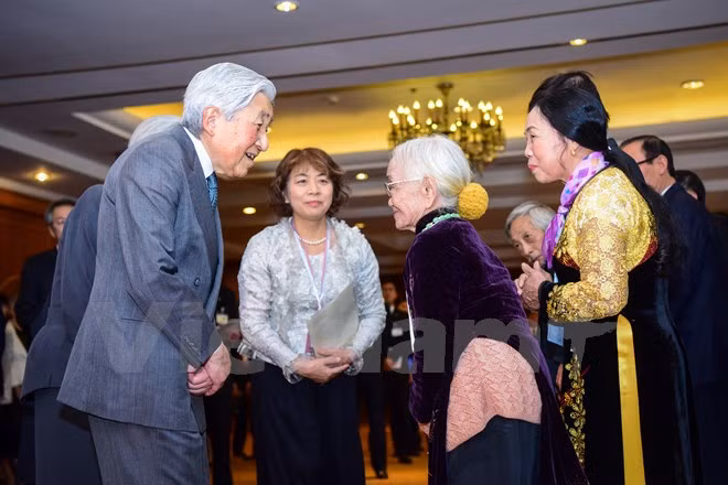 Japanese Emperor’s Vietnam visit attracts media attention ảnh 1