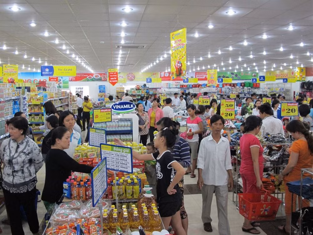 Retail sales, service revenue increase in two months ảnh 1