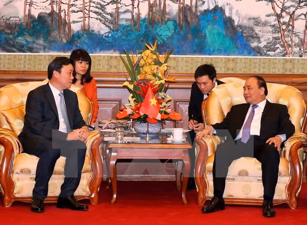 PM urges Chinese firm to hasten Hanoi’s railway building ảnh 1