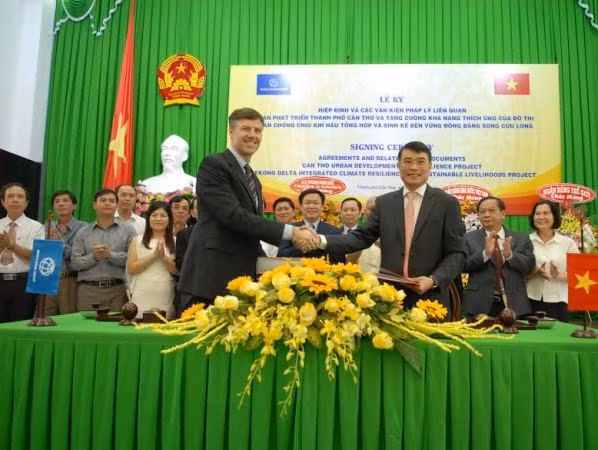 WB funds Mekong Delta climate change projects ảnh 1