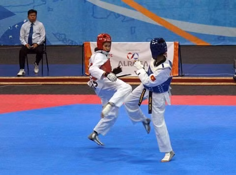 Hoa, Ngan win bronze medals at Sakha Games ảnh 1