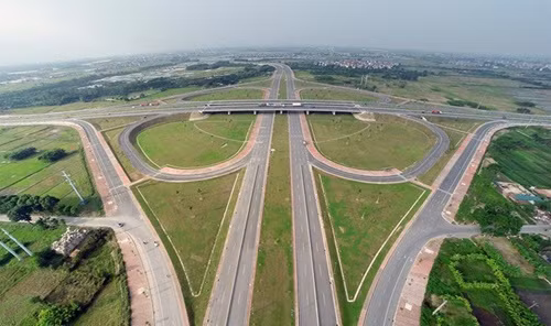 Transport infrastructure upgrade needs 45 billion USD ảnh 1