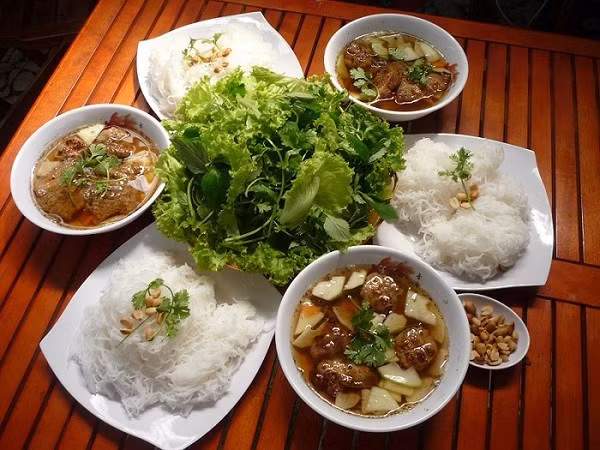 Board set up to canvass for cuisine promotion association ảnh 1