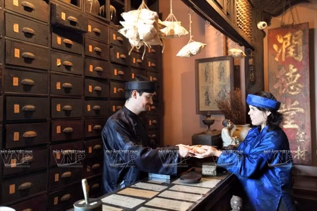 Museum showcases national treasure of traditional medicine ảnh 1