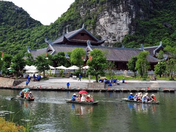 Vietnam, India look to boost tourism links ảnh 1