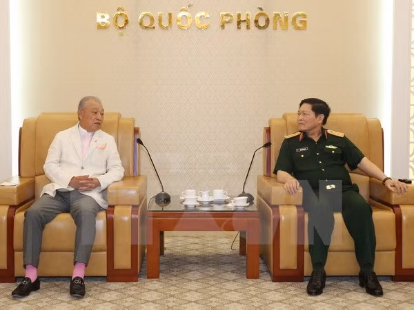Defence links – crucial pillar in Vietnam-Japan ties: Minister ảnh 1
