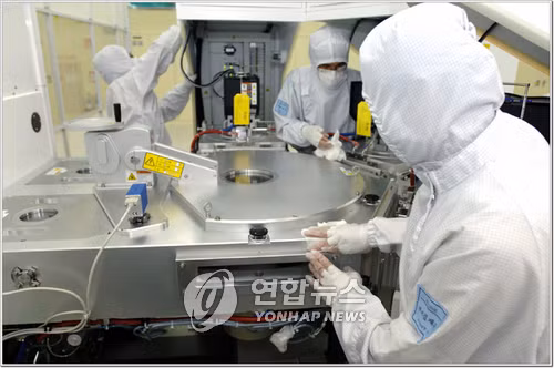 RoK to become leading investor in semiconductor equipment ảnh 1