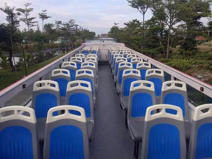 Open double-decker bus debuts in Da Nang ảnh 1 Open double-decker bus debuts in Da Nang ảnh 1