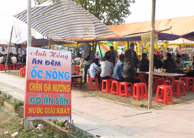 Street food may not be fully safe ảnh 1 Street food may not be fully safe ảnh 1