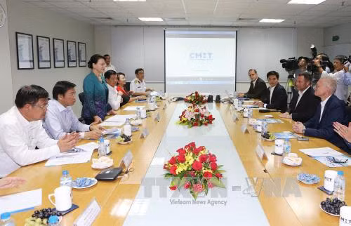NA Chairwoman visits seaports in Ba Ria-Vung Tau ảnh 1