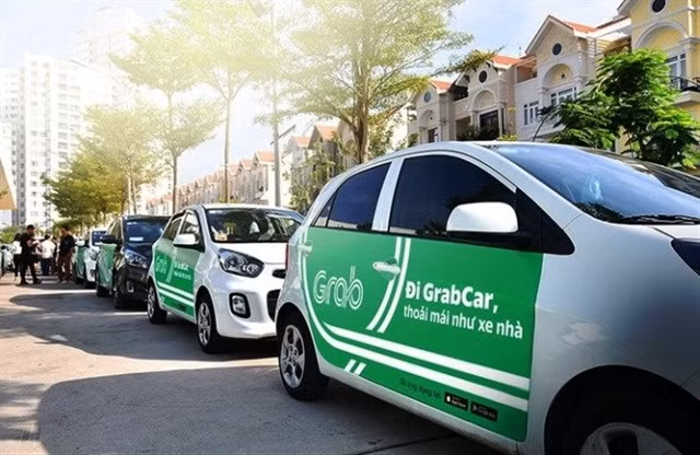 GrabCar Electric launched in Indonesia ảnh 1