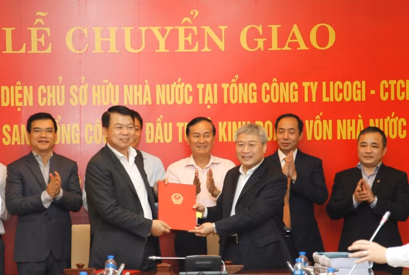 State capital at construction firm LICOGI handed over to SCIC ảnh 1