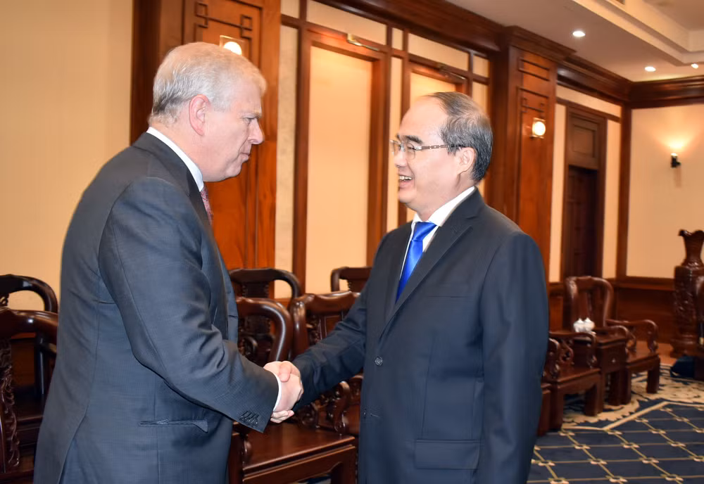 Duke of York welcomed in Ho Chi Minh City ảnh 1