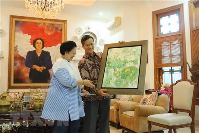Vietnamese Ambassador meets leader of Indonesian party ảnh 1