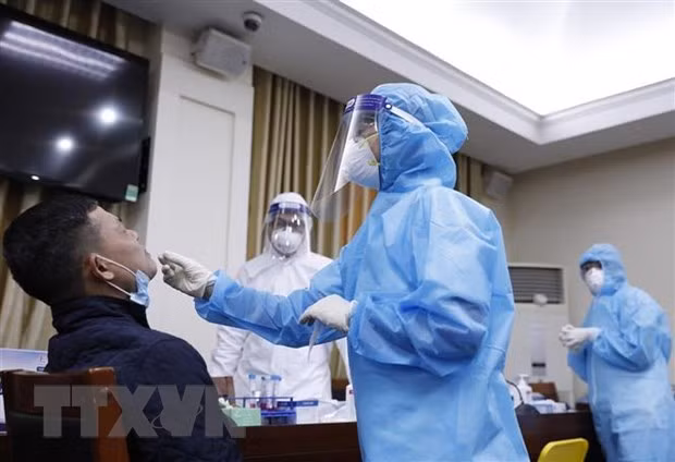 Two more imported cases reported over last 24 hours ảnh 1