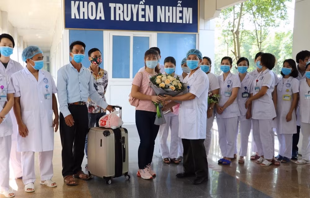 Party leadership decisive for successful COVID-19 fight ảnh 1