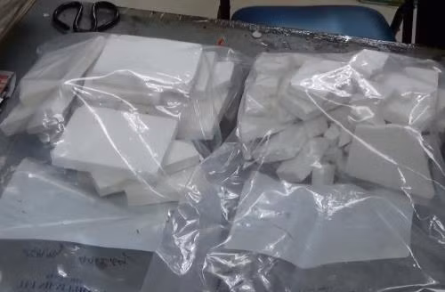 Heroin trafficker nabbed at Tan Son Nhat airport ảnh 1