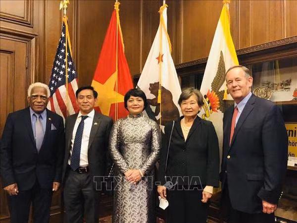 Vietnam’s flag raised in San Francisco on National Day ảnh 2
