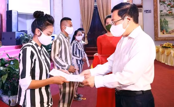 Deputy PM attends ceremony to announce amnesty decision in Thai Nguyen ảnh 1