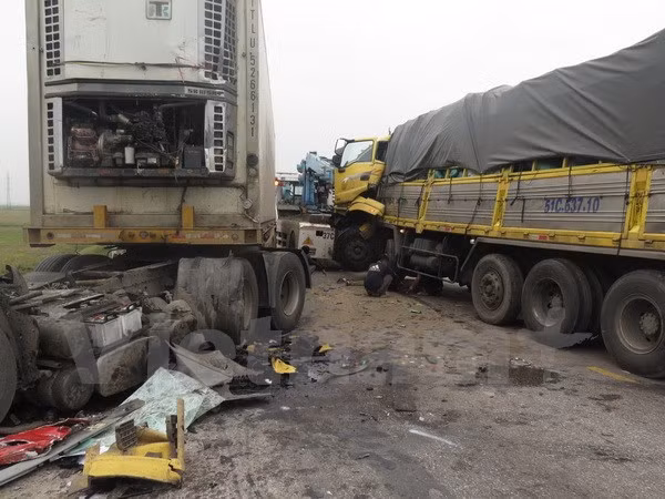 Traffic death toll exceeds 7,600 in eleven months ảnh 1 Traffic death toll exceeds 7,600 in eleven months ảnh 1