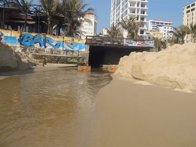Da Nang city fines owner of polluting project ảnh 1