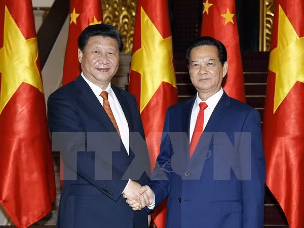 Vietnamese PM meets with Chinese top leader ảnh 1