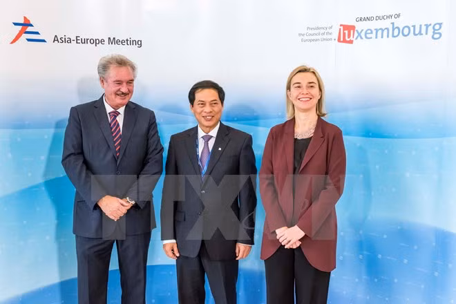 Deputy FM meets top European diplomats at ASEM ảnh 1