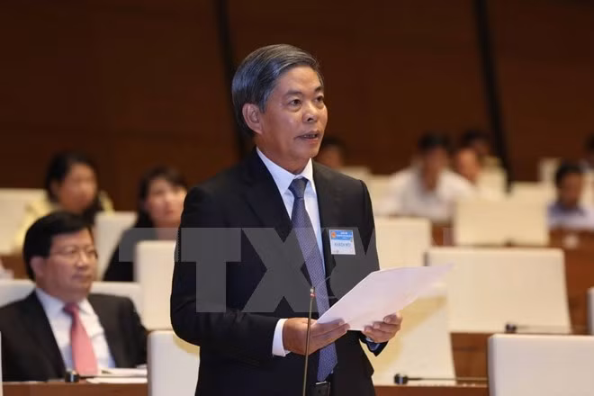 Prime Minister, ministers take floor at National Assembly session ảnh 1