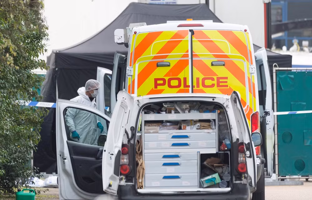 British Embassy releases announcement about 39 lorry deaths ảnh 1