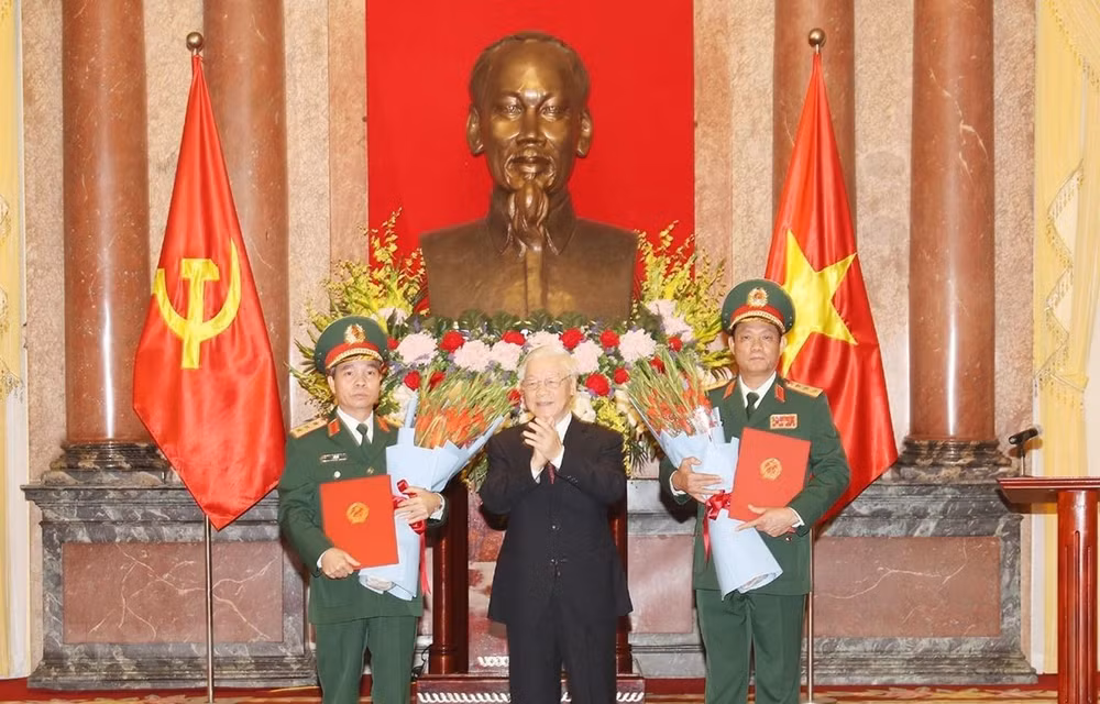 Military officers promoted to Senior Lieutenant General rank ảnh 1