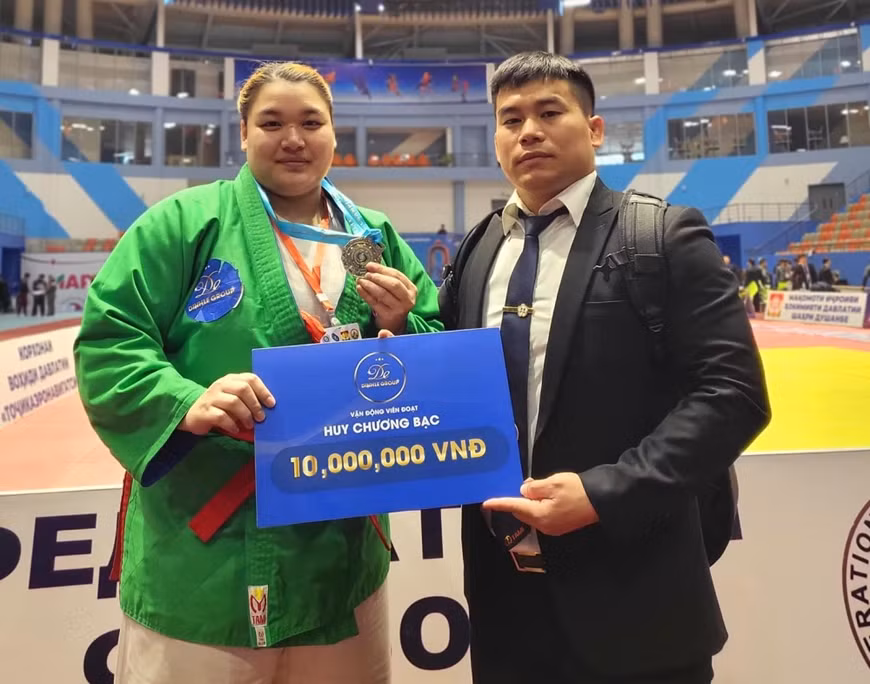 Vietnam wins four medals at Asian Kurash Championship ảnh 2