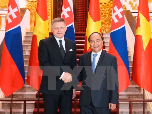 Slovak Prime Minister concludes Vietnam visit ảnh 1