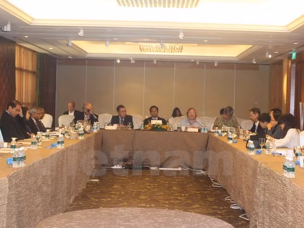 Roundtable talk on East Sea held in India ảnh 1 Roundtable talk on East Sea held in India ảnh 1
