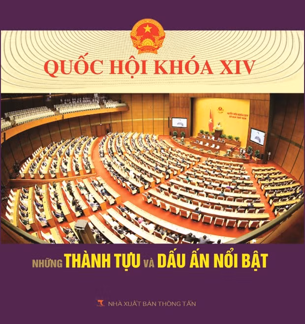VNA, NA Office release photo book on 14th legislature ảnh 1