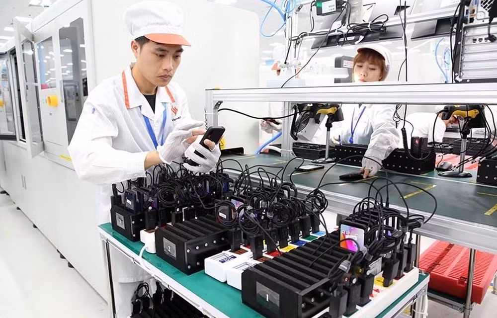 Deputy PM Vu Duc Dam urges scientific-technological breakthroughs for national development ảnh 1 Deputy PM Vu Duc Dam urges scientific-technological breakthroughs for national development ảnh 1