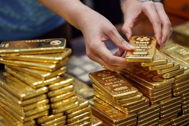 Gold sees strongest price increase in three months ảnh 1